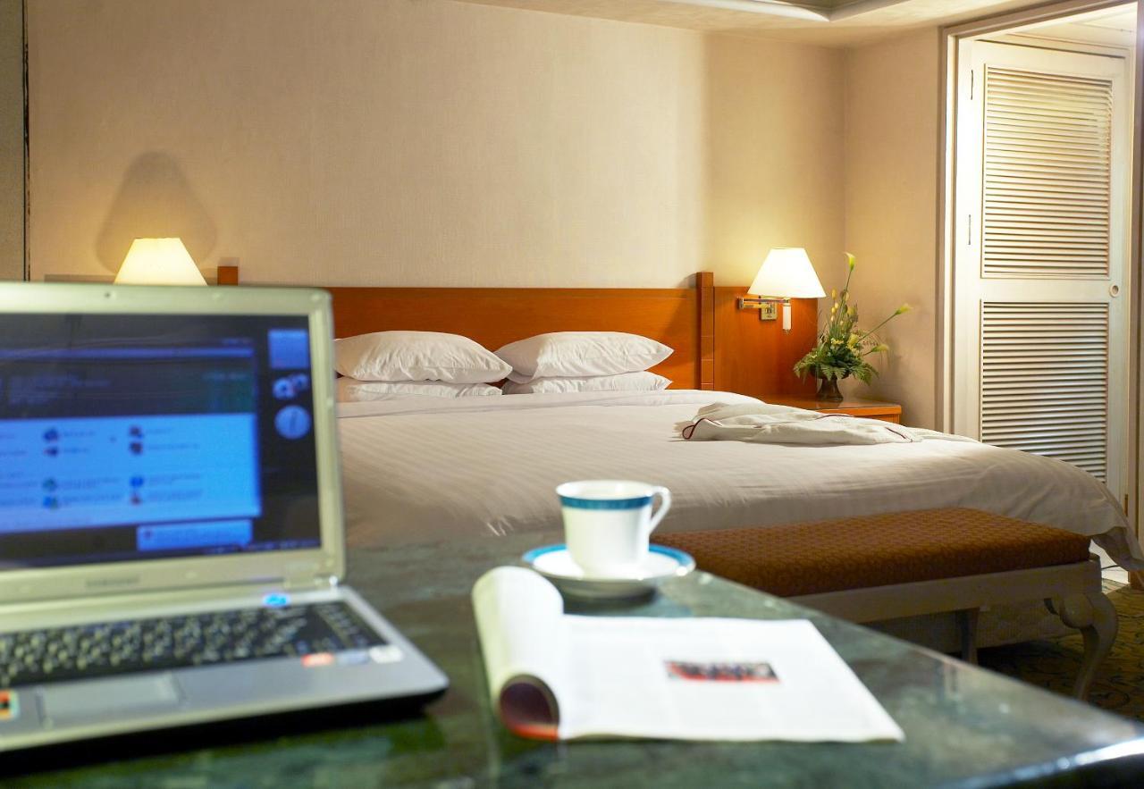 Hotel Paragon Puszan Kültér fotó